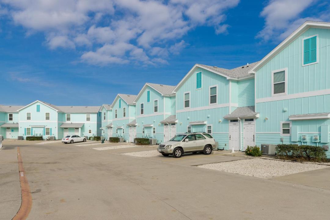 Photo of Buildings in Corpus Christi