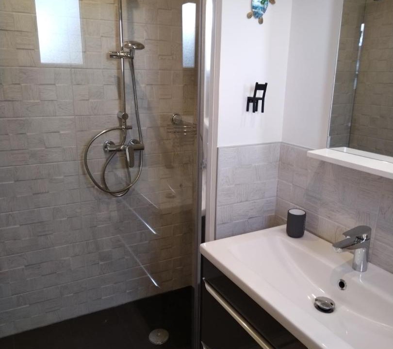 Photo of Bathroom in Challans