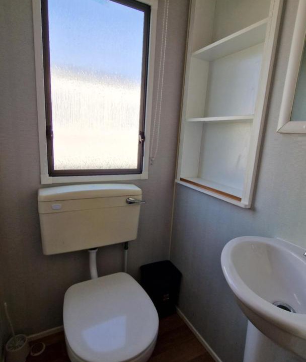 Photo of Bathroom in Dymchurch