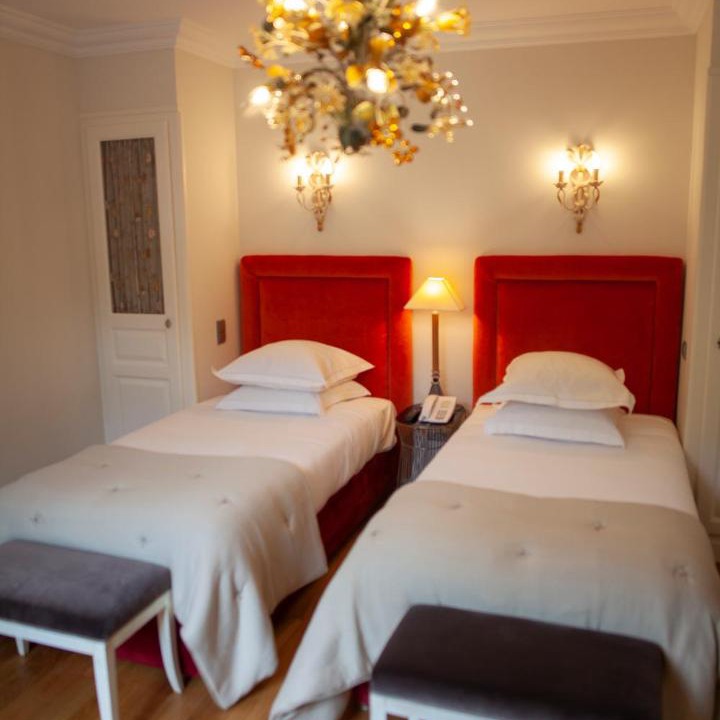 Photo of Bedroom in Busnes