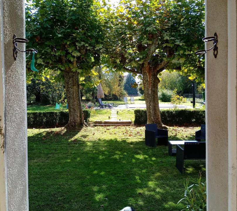 Photo of Others in Garlin