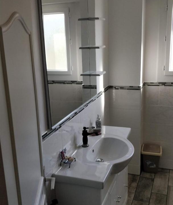 Photo of Bathroom in Treve