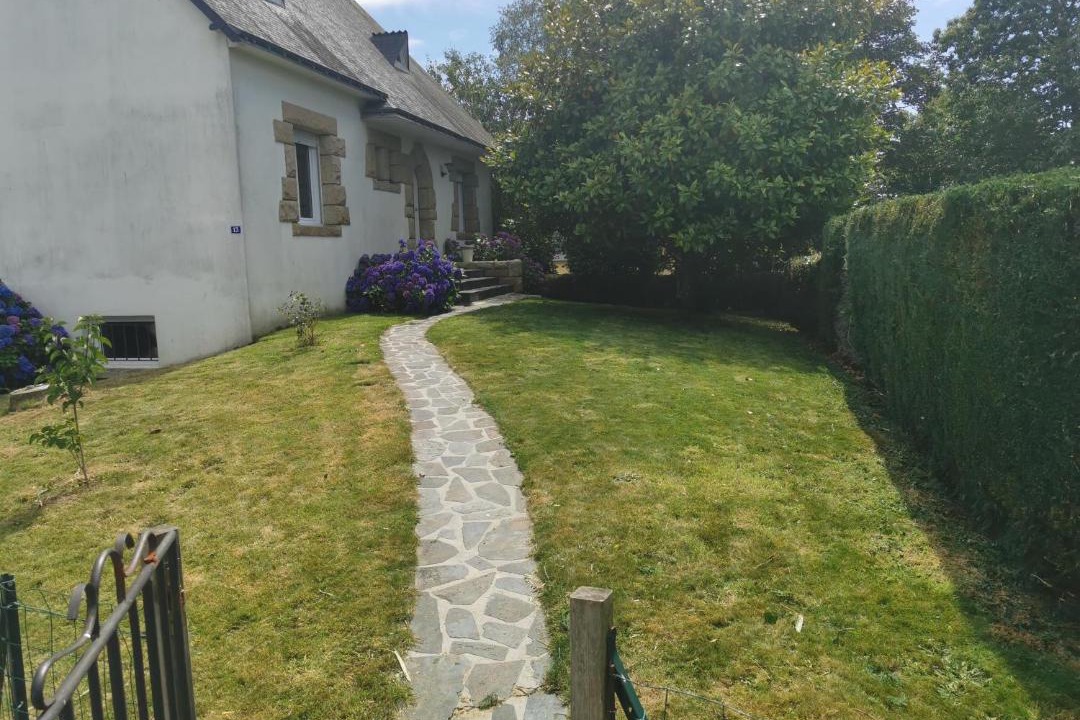 Photo of Buildings in Treve