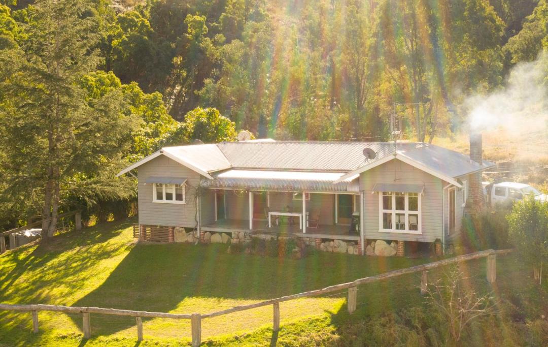 Photo of Others in Rawdon Vale