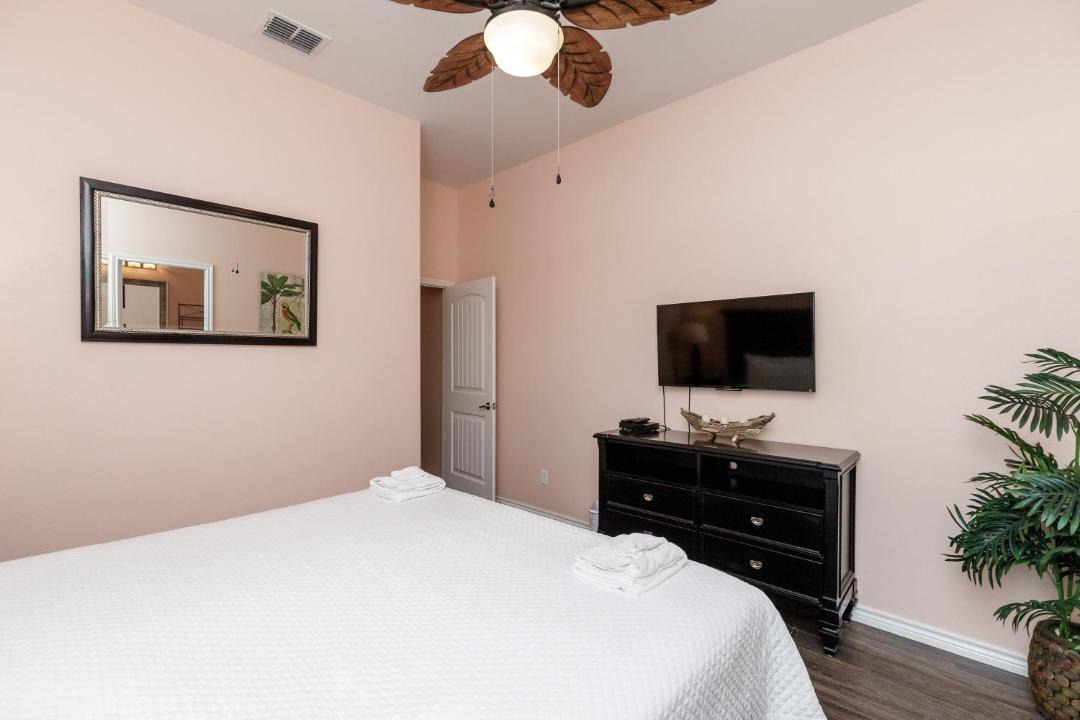 Photo of Bedroom in Corpus Christi