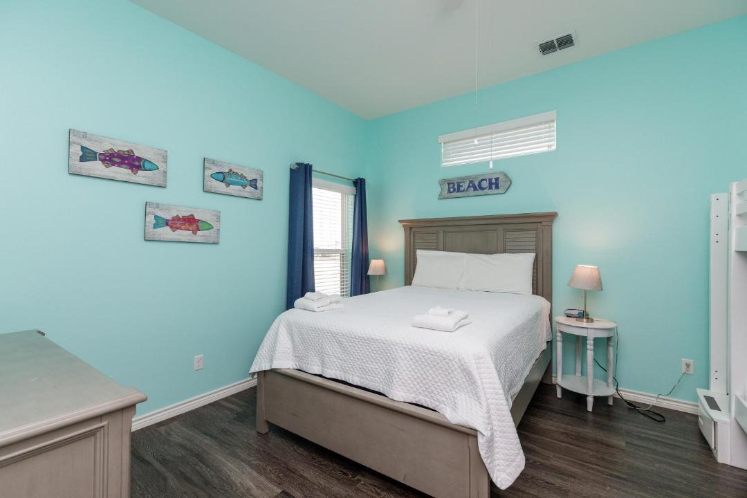 Photo of Bedroom in Corpus Christi