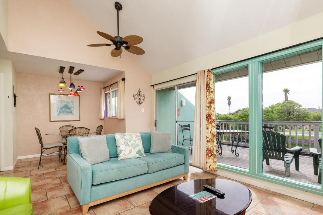 Photo of Livingroom in Corpus Christi