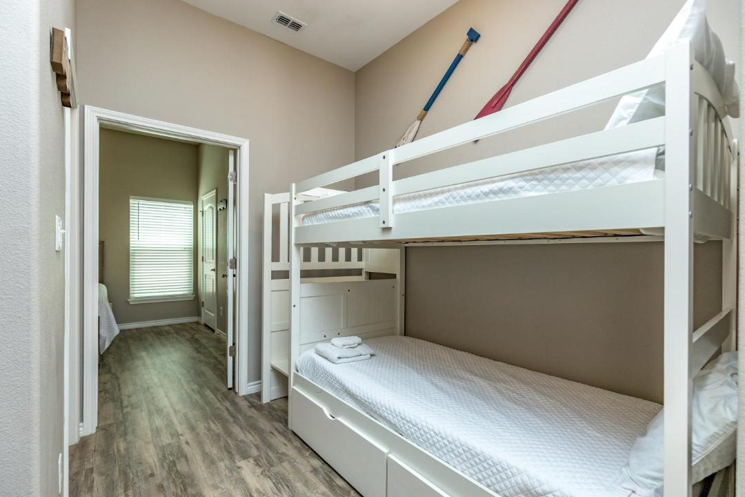 Photo of Bedroom in Corpus Christi