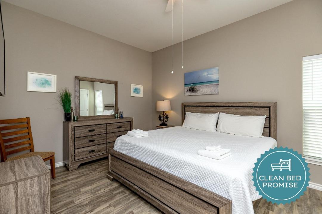 Photo of Bedroom in Corpus Christi