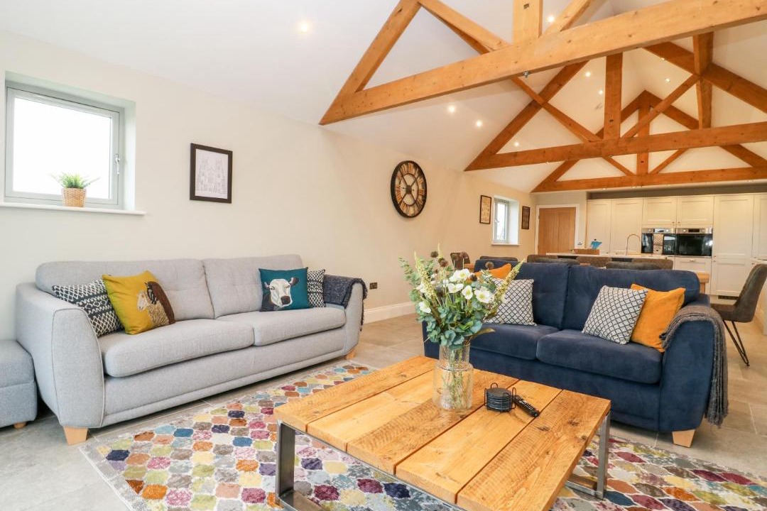 Photo of Others in Low Catton