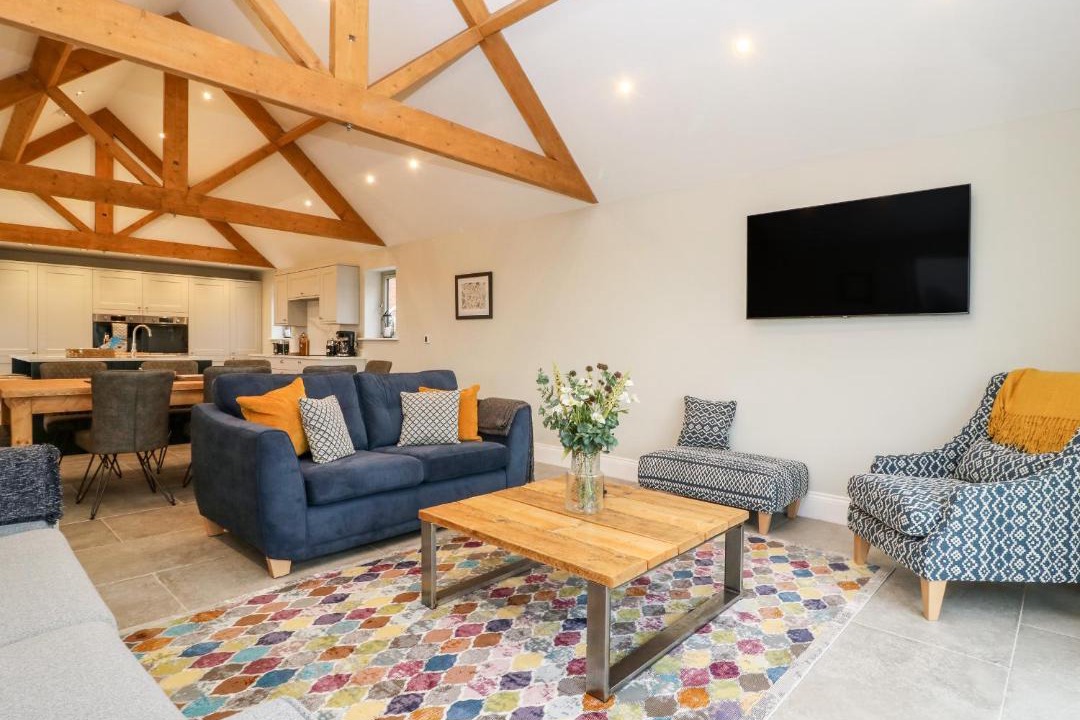 Photo of Others in Low Catton