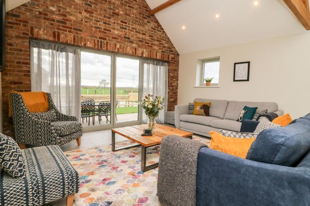 Photo of Others in Low Catton