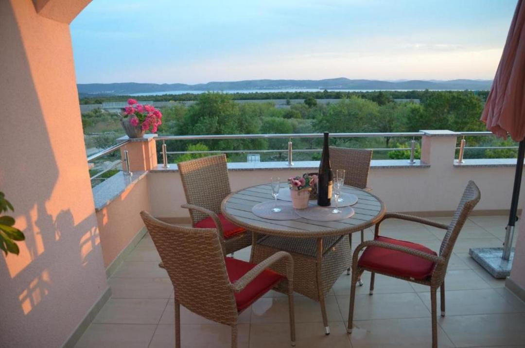 Photo of Patio Balcony in Bicine