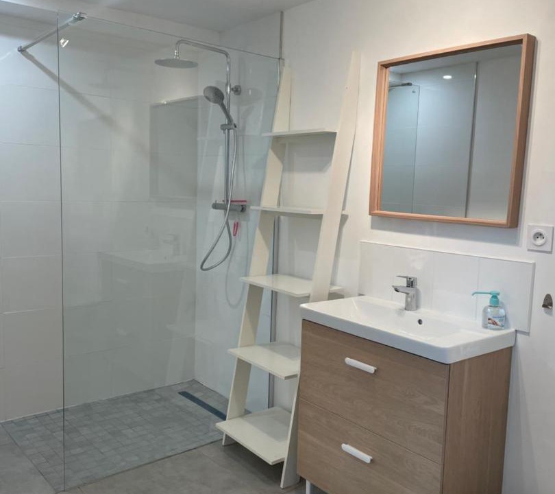 Photo of Bathroom in Escalles