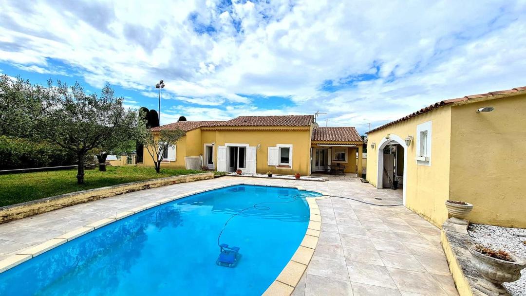 Photo of Others in Chateauneuf-du-Pape