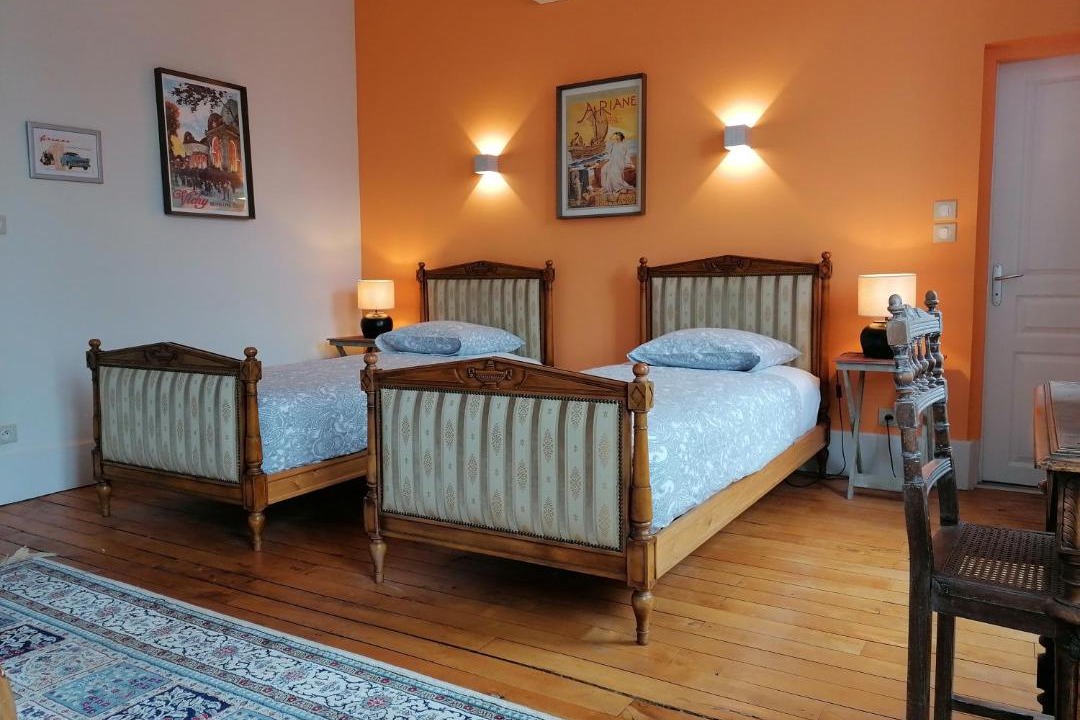Photo of Bedroom in Lapalisse