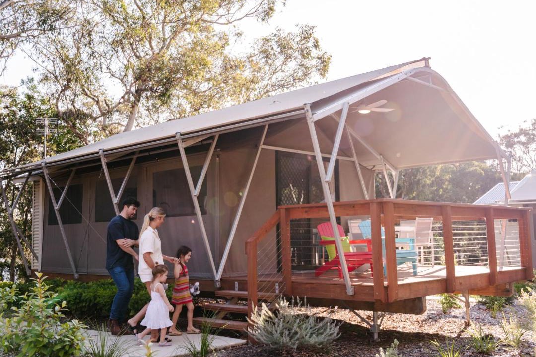 Photo of Others in One Mile