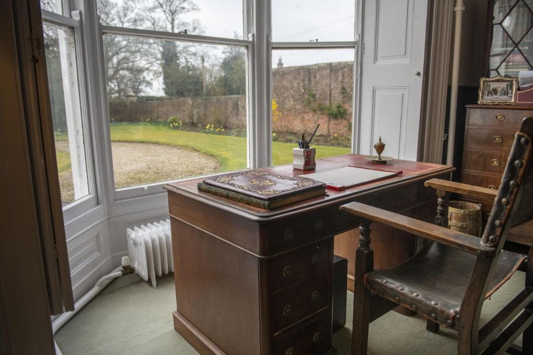 Photo of Others in Low Catton