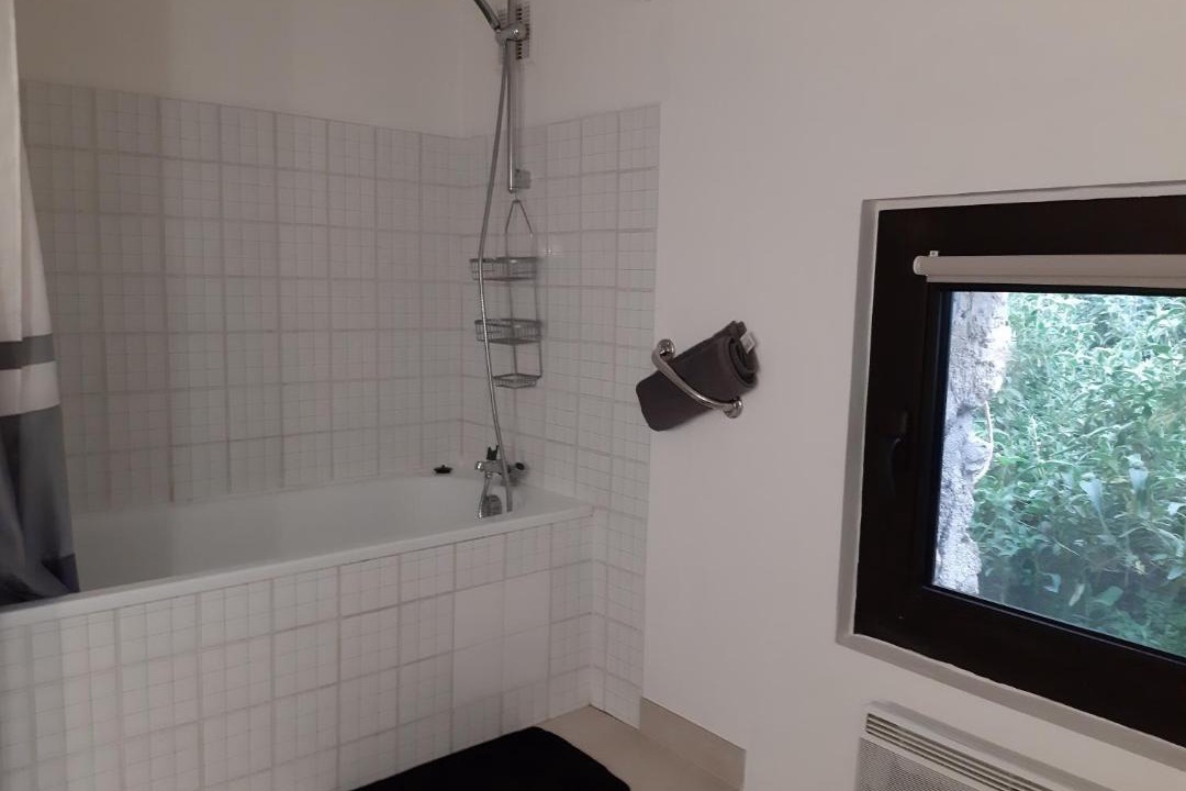 Photo of Others in Sauve