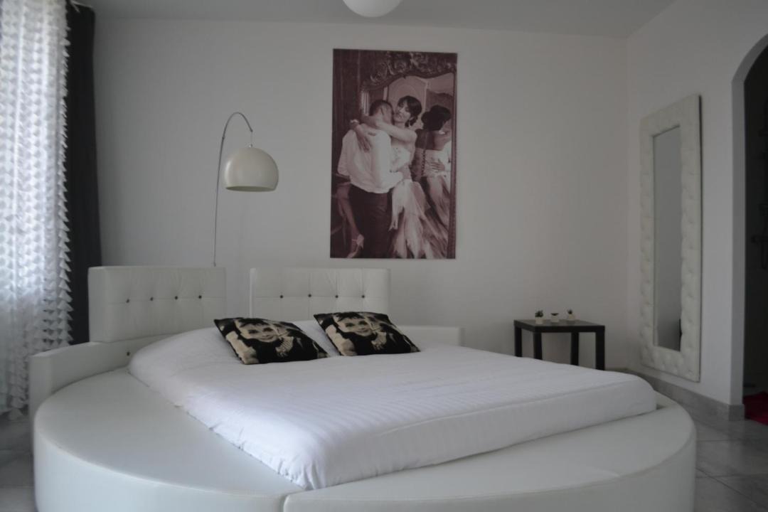 Photo of Bedroom in Chateau-Gontier