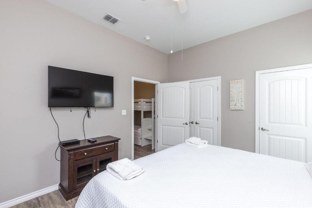 Photo of Bedroom in Corpus Christi