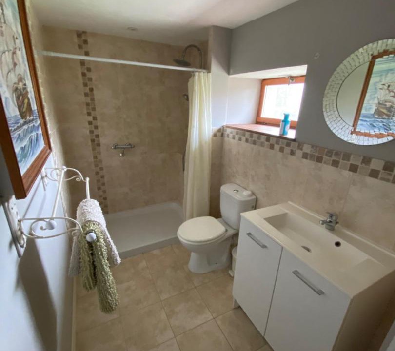 Photo of Bathroom in Meneac