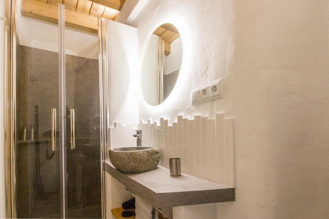 Photo of Bathroom in Majaelrayo