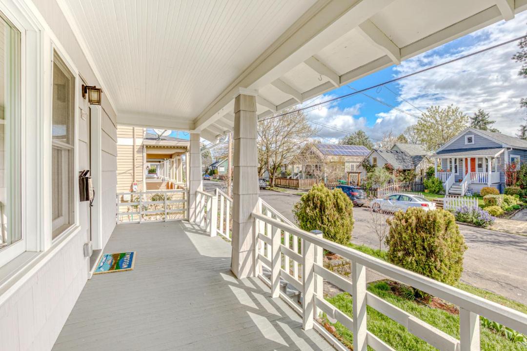 Photo of Others in Montavilla