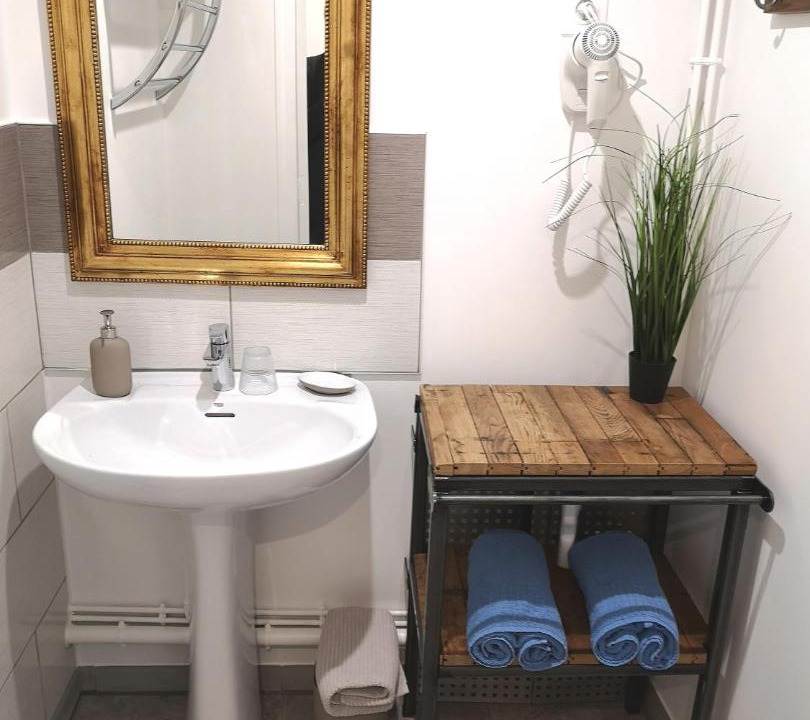 Photo of Bathroom in Hautvillers