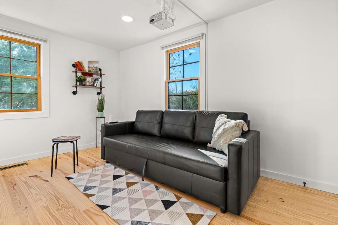 Photo of Livingroom in Marshall