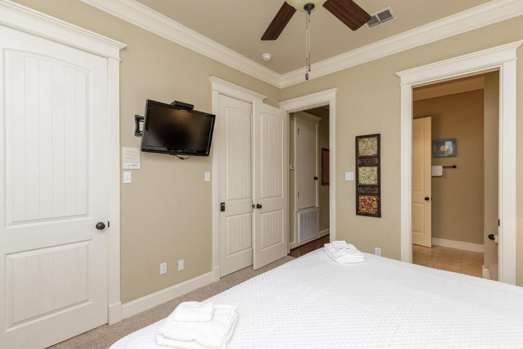 Photo of Bedroom in Corpus Christi