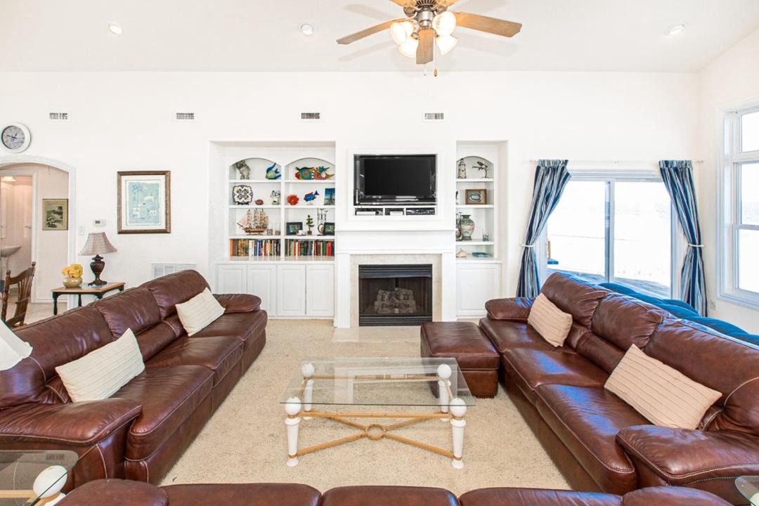 Photo of Livingroom in Sandbridge