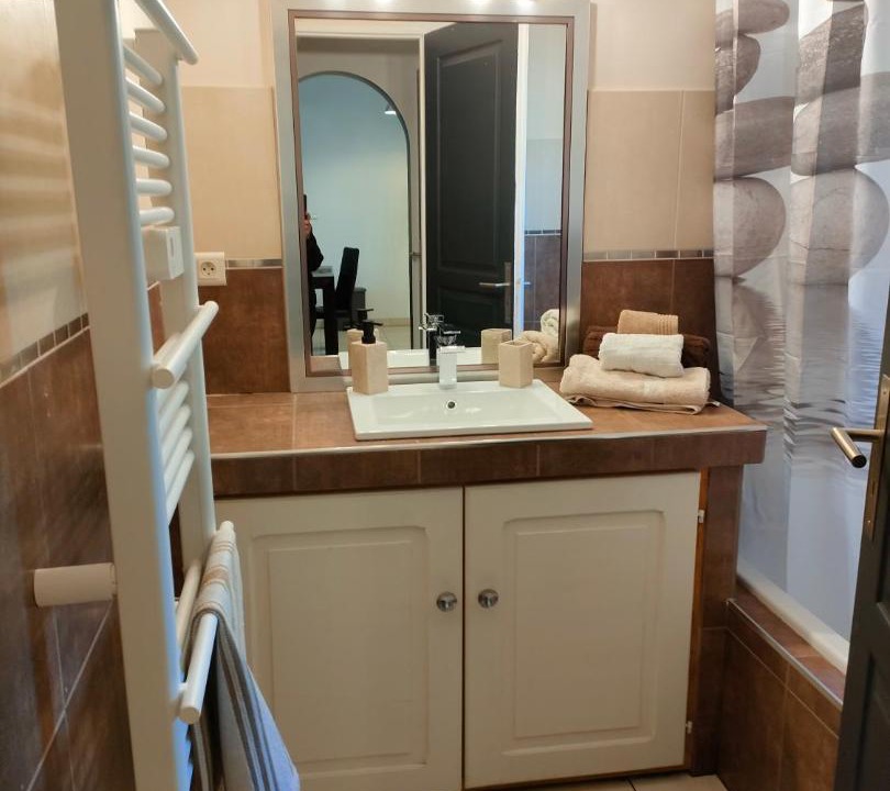 Photo of Kitchen in Sillans-la Cascade