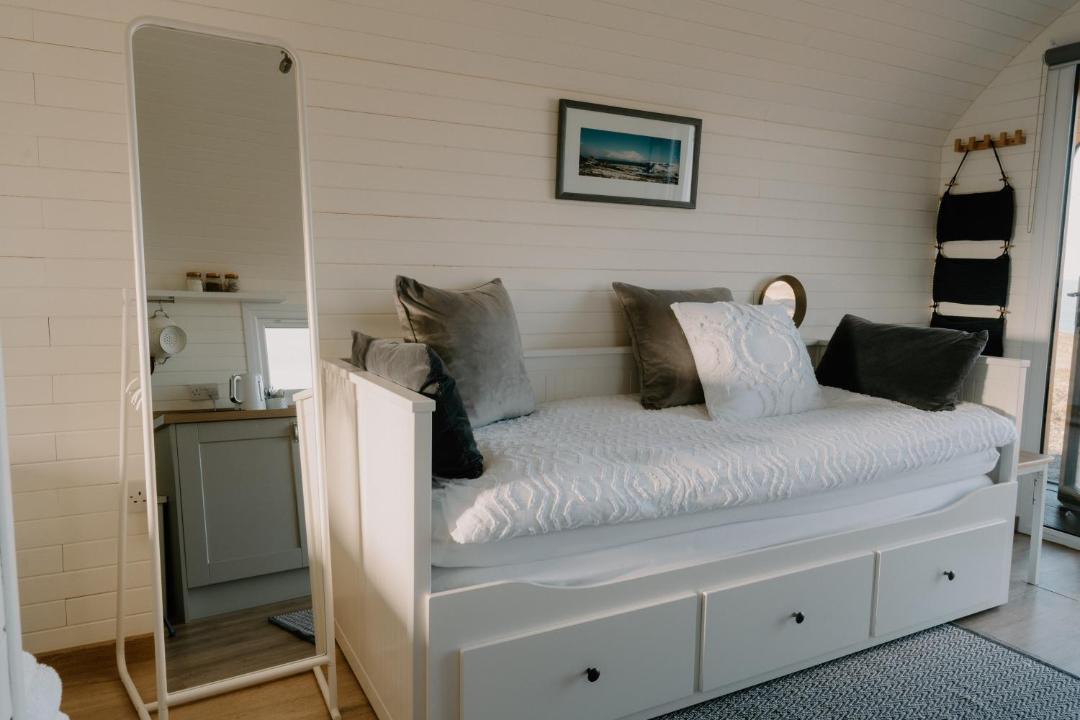 Photo of Others in Strathy