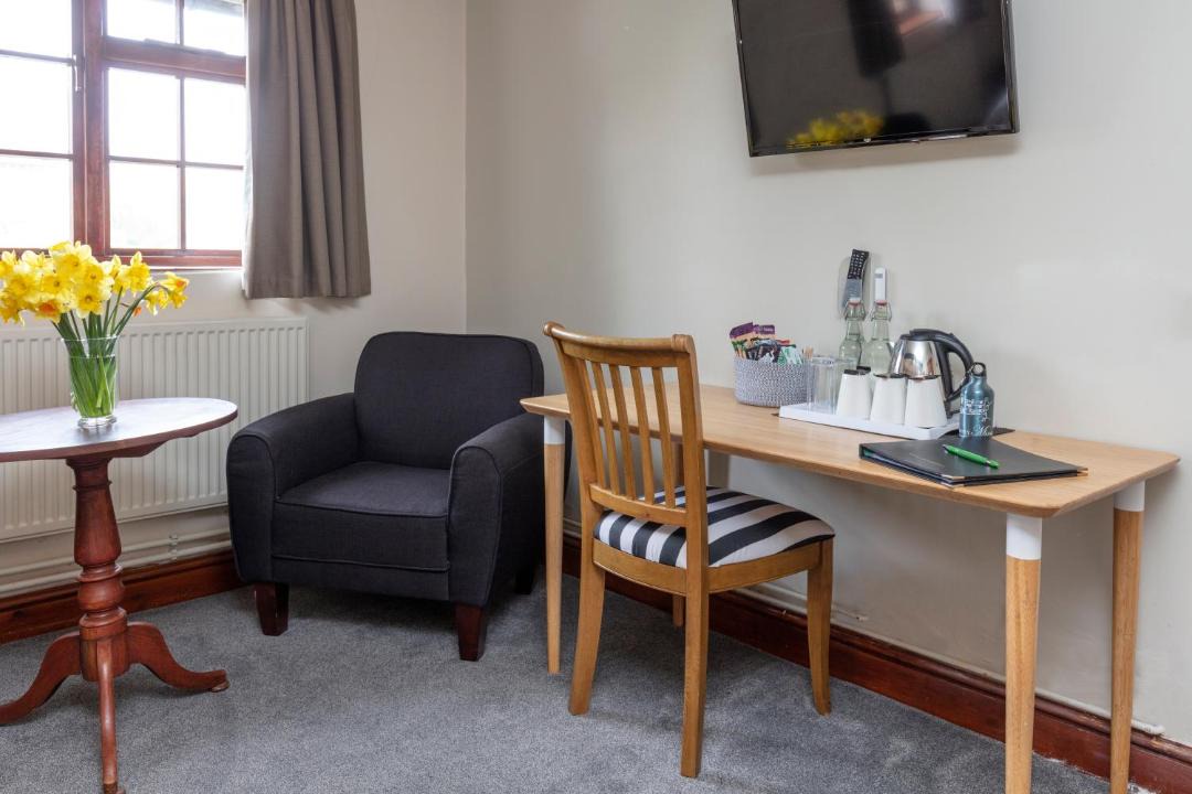 Photo of Others in Charney Bassett