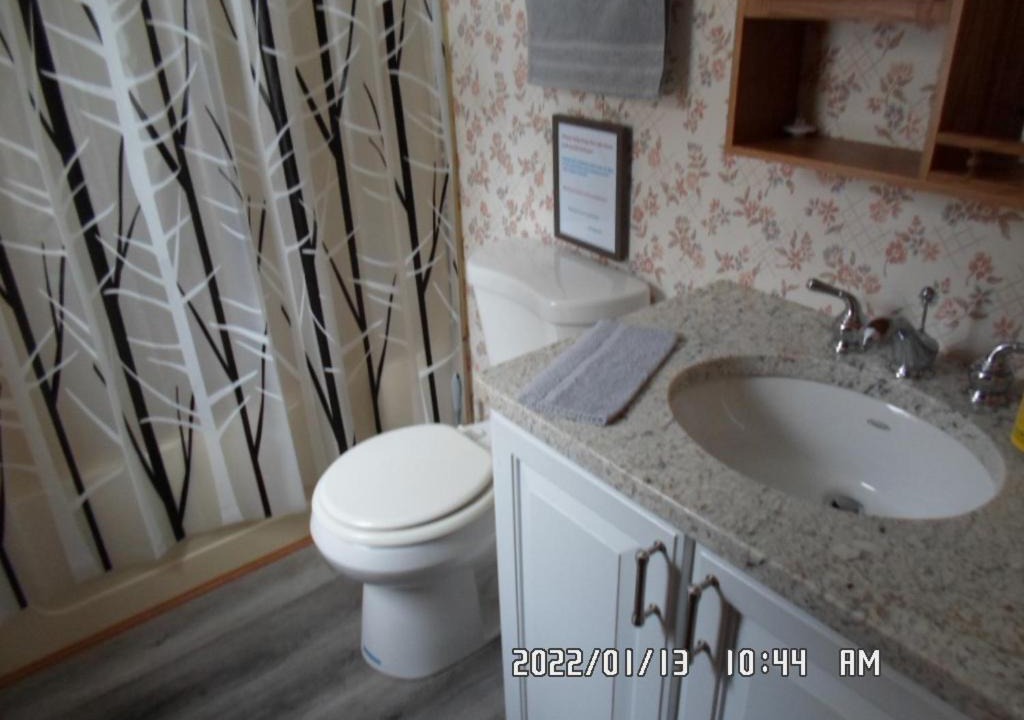 Photo of Bathroom in Arkdale