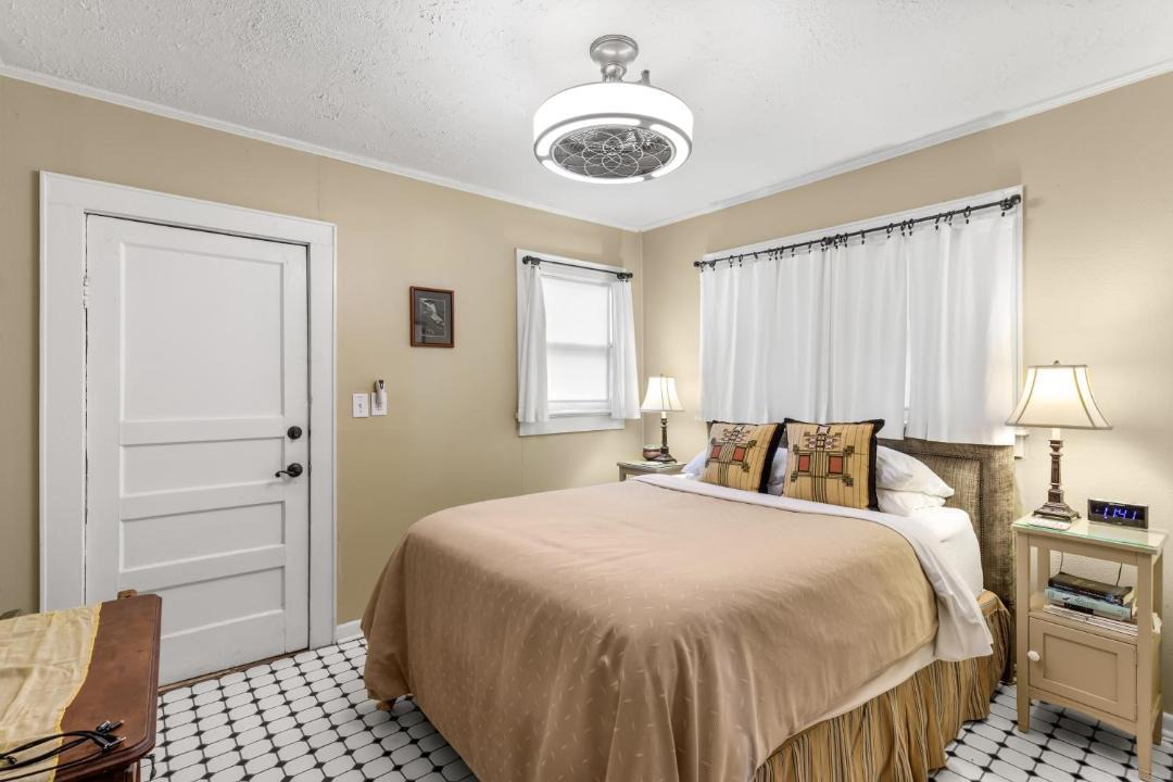 Photo of Bedroom in Seminole Heights