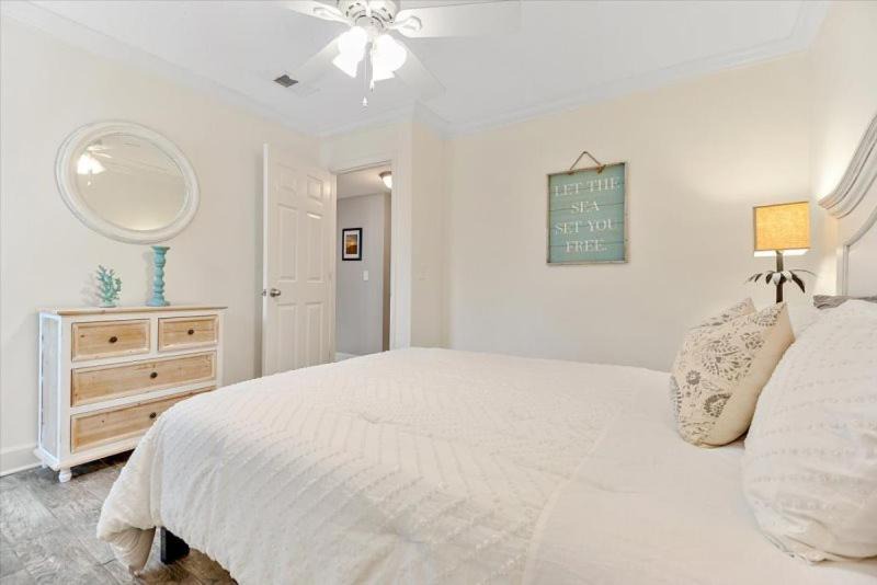 Photo of Bedroom in Saint Simons Heights