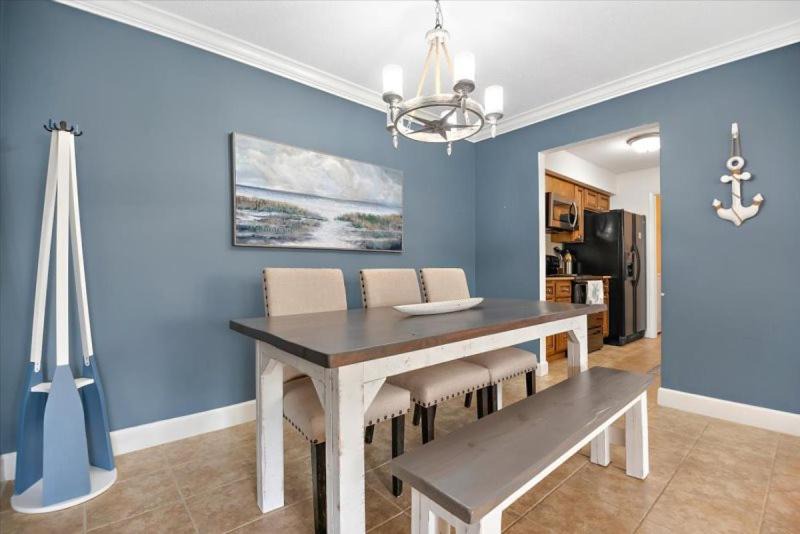 Photo of Others in Saint Simons Heights