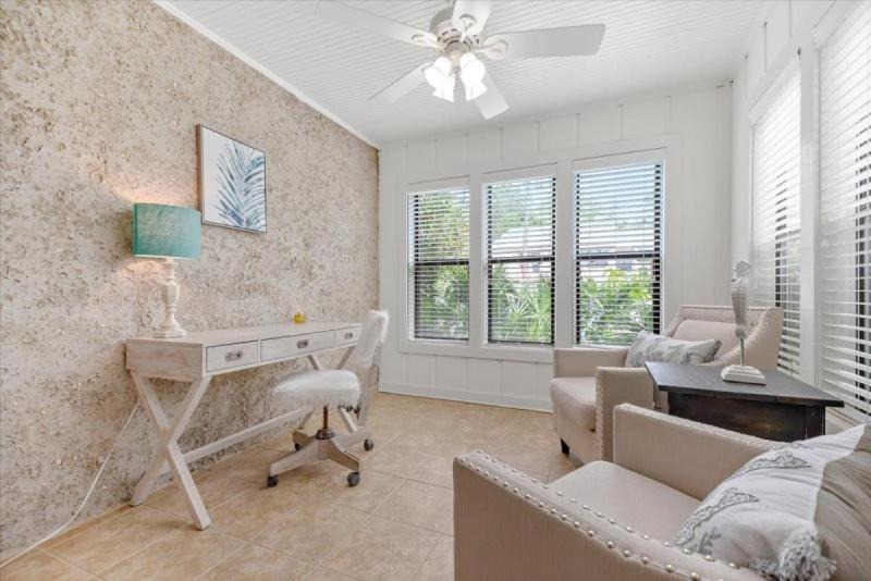 Photo of Livingroom in Saint Simons Heights