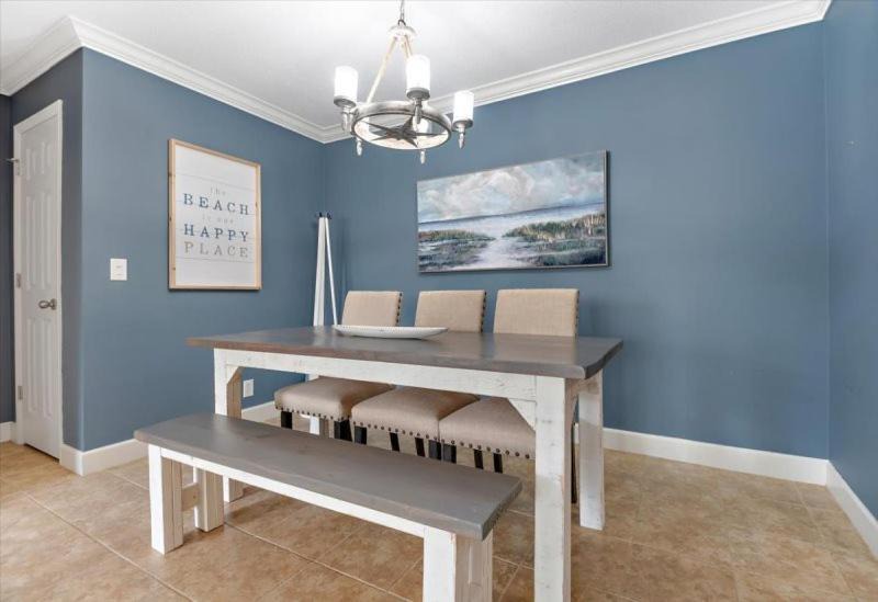 Photo of Others in Saint Simons Heights