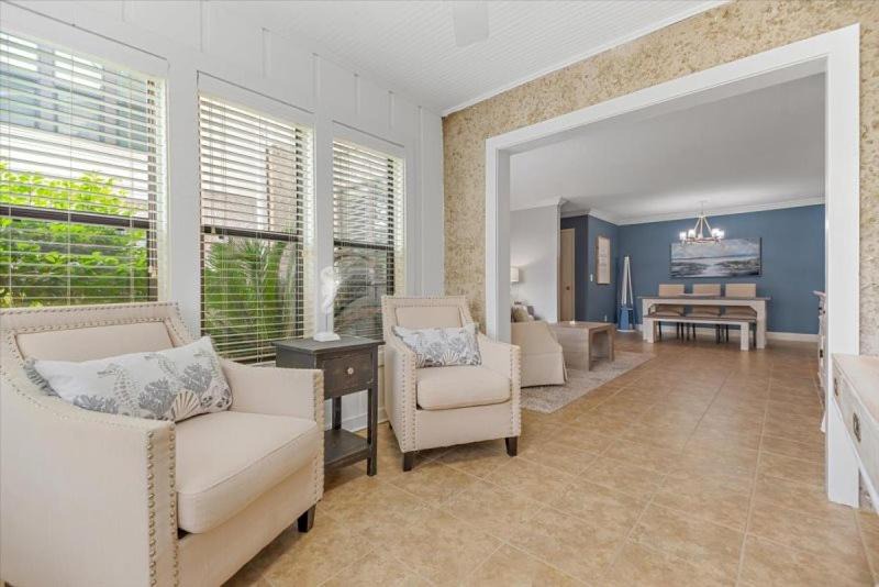 Photo of Others in Saint Simons Heights