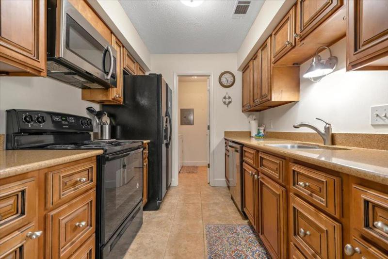 Photo of Kitchen in Saint Simons Heights