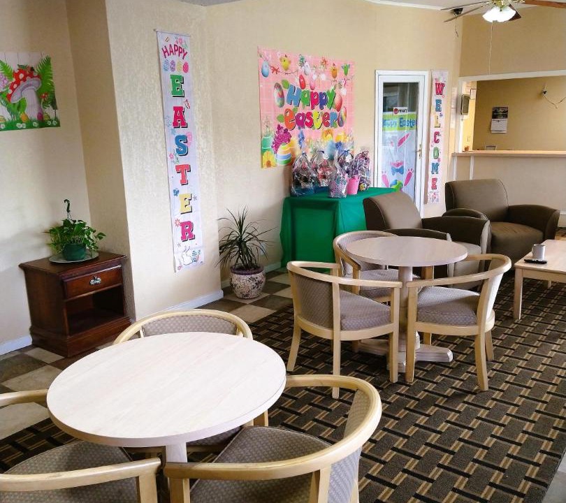 Photo of Livingroom in Grandview Plaza