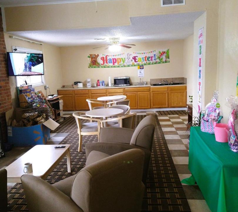 Photo of Livingroom in Grandview Plaza
