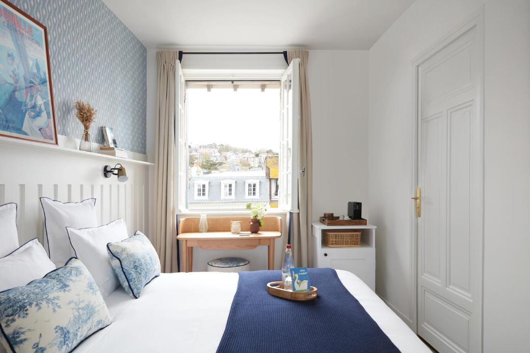 Photo of Bedroom in Trouville-sur-Mer