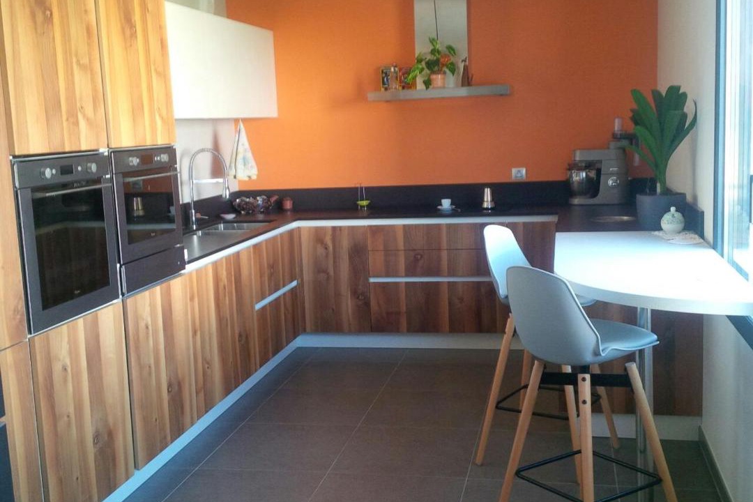 Photo of Kitchen in Saint-Genis-Pouilly