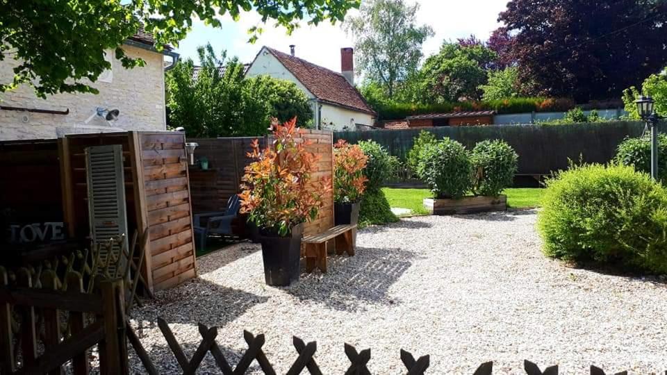 Photo of Others in Lain