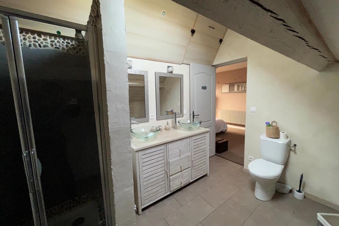 Photo of Bathroom in Cramant
