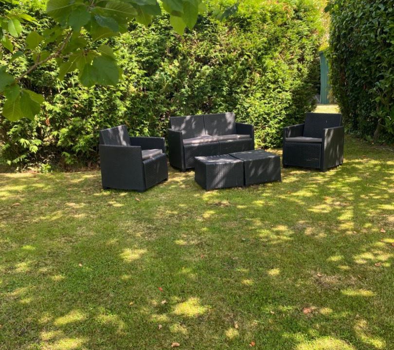 Photo of Others in (le) Mesnil Hue